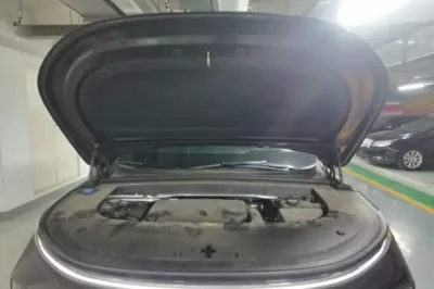 Li Auto L6