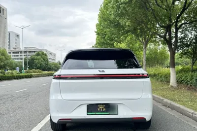 Li Auto L6