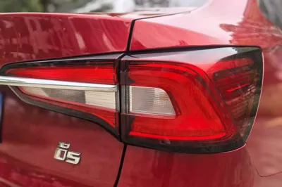 Roewe i5