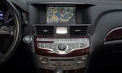 Infiniti Q70