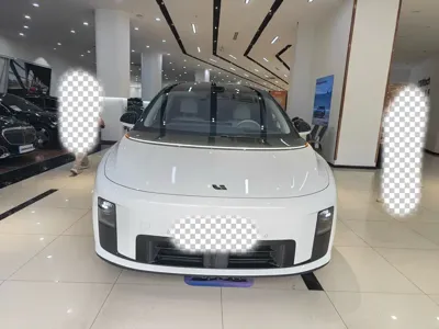 Li Auto 理想i8