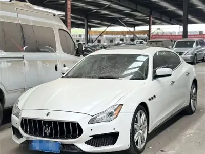 Maserati Quattroporte
