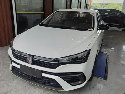 Roewe i5