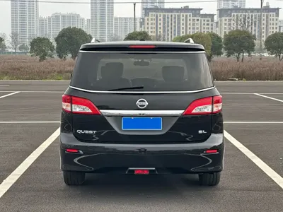 Nissan Quest