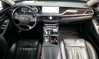 Genesis EQ900