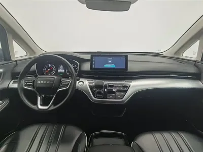 Roewe iMAX8