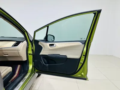 Honda Jade
