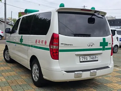 Hyundai Starex