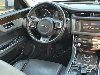 Jaguar XFL