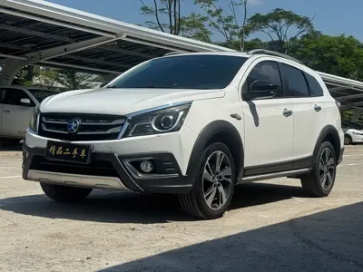 Venucia T70