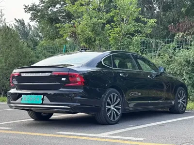 Volvo S90 PHEV
