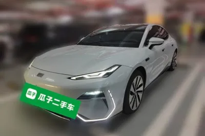 Geely Galaxy E8