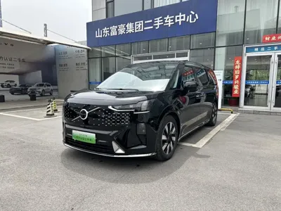 Volvo EM90