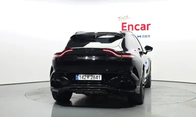 Astonmartin DBX
