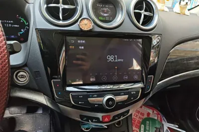 BYD S7