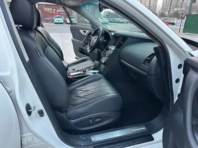 Infiniti FX