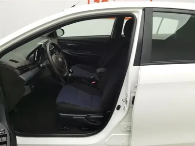 Toyota Yaris L