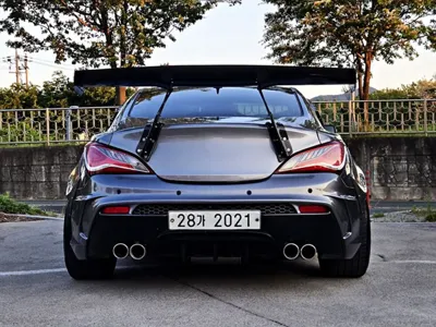 Hyundai Genesis