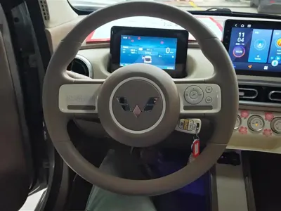Wuling MINIEV
