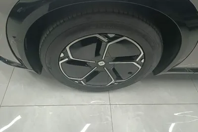 Xiaomi Auto YU7