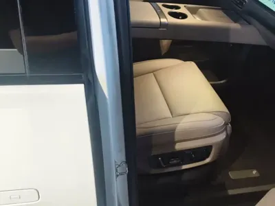 Li Auto Li MEGA
