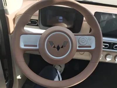 Wuling MINIEV