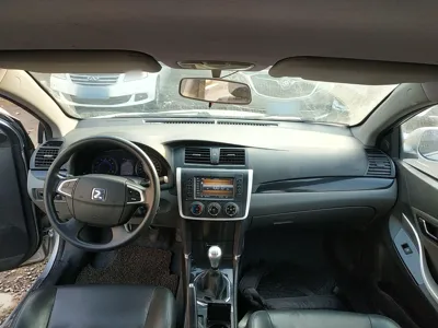 Zotye Z300