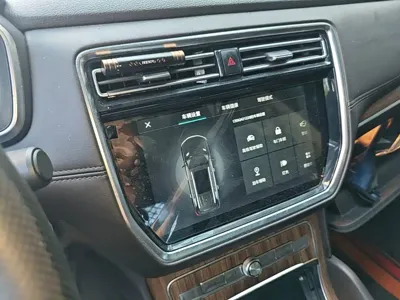 Roewe RX8