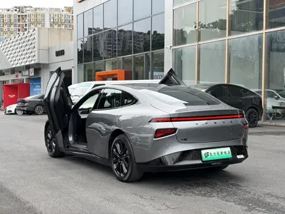 Xpeng P7