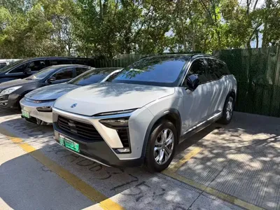 Nio ES8
