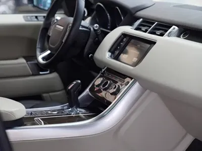 Land Rover Sport