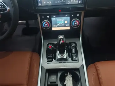 Jaguar XEL