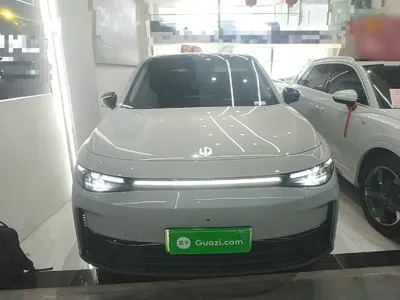 Leapmotor C10