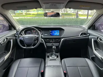 Venucia T90