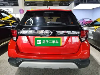 Toyota Yaris L