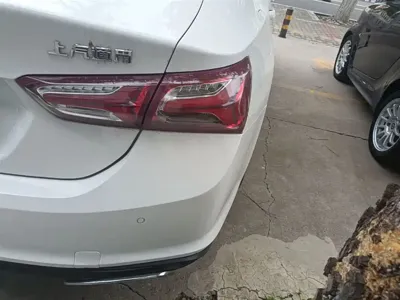 Chevrolet Malibu XL