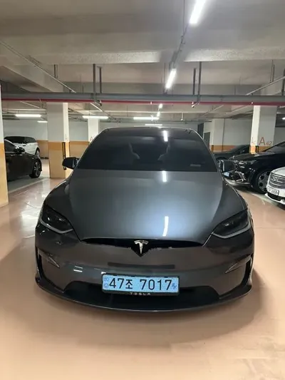 Tesla Model X