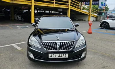 Hyundai Equus