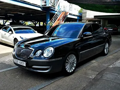 Kia Opirus