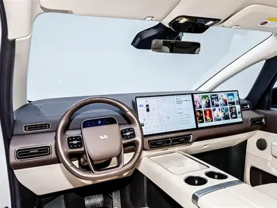 Li Auto Li MEGA