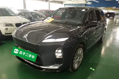 Nio ES8