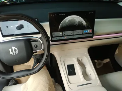 Leapmotor C16