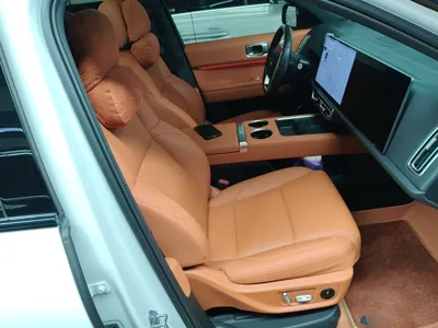 Li Auto L6