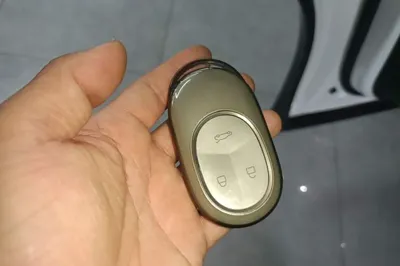 Nio ES8