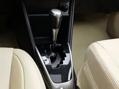 Toyota Yaris L