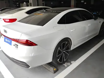 Audi A7L