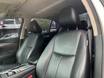 Infiniti Q50L