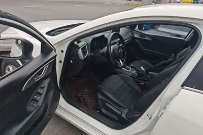 Mazda Mazda 3 Axela
