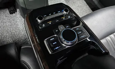 Genesis EQ900