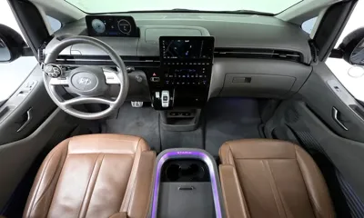 Hyundai Staria